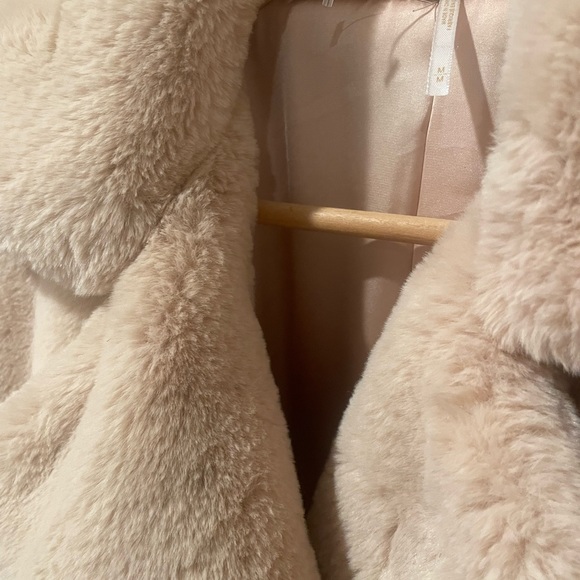 Free People/Kate Faux Fur/ Apricot color - Picture 5 of 11